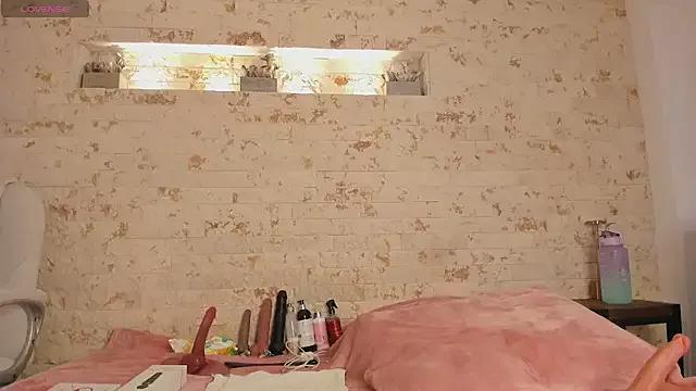 Freechat pamela_west on StripChat