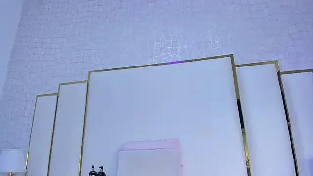 Freechat paola_rodriguez on StripChat