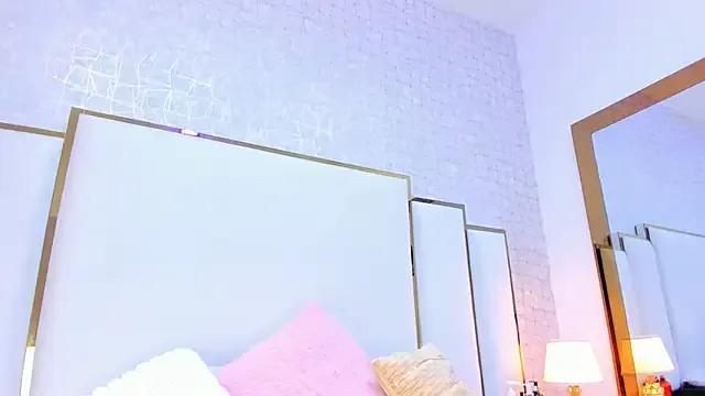 Freechat paola_rodriguez on StripChat