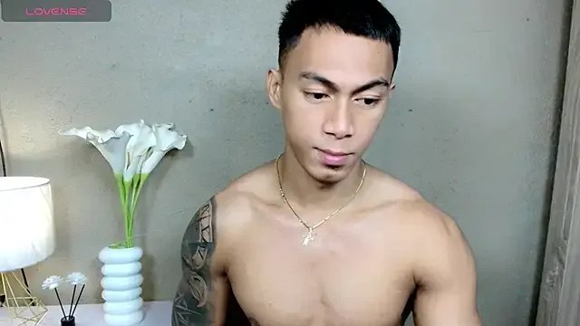 Freechat PinooyMilker on StripChat