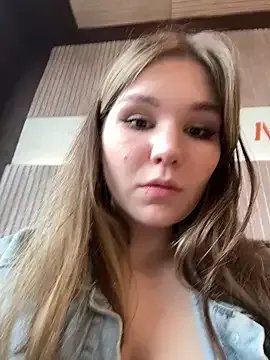 Freechat PumaShyXD on StripChat