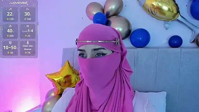 Freechat rawiya on StripChat