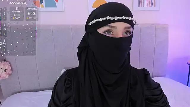 Freechat rawiya on StripChat