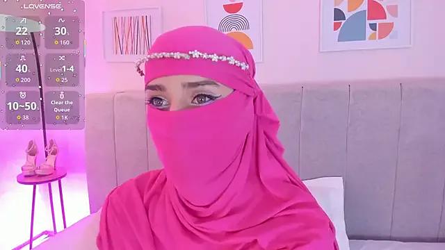 Freechat rawiya on StripChat