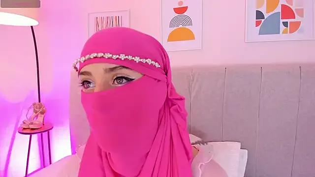 Freechat rawiya on StripChat