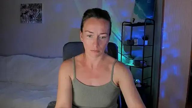 Freechat RebeccaMartinez on StripChat