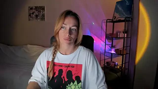 Freechat RebeccaMartinez on StripChat