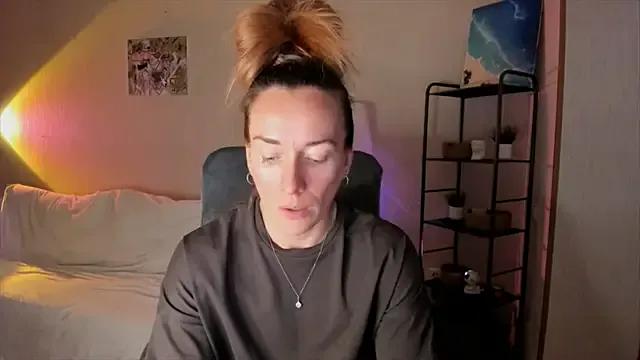 Freechat RebeccaMartinez on StripChat