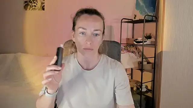 Freechat RebeccaMartinez on StripChat