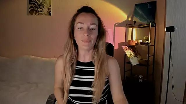 Freechat RebeccaMartinez on StripChat