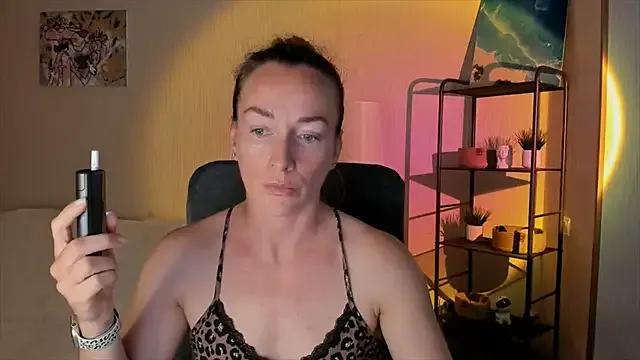 Freechat RebeccaMartinez on StripChat