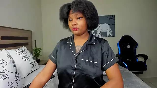 Renee-18 on StripChat 