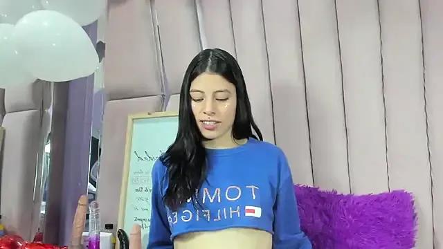 Private Sasha_Petitte on StripChat