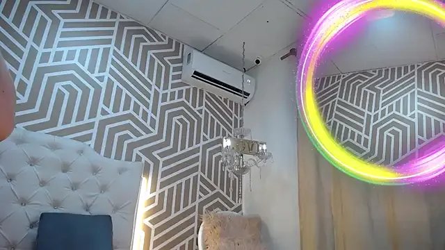 Freechat SashaDurante on StripChat