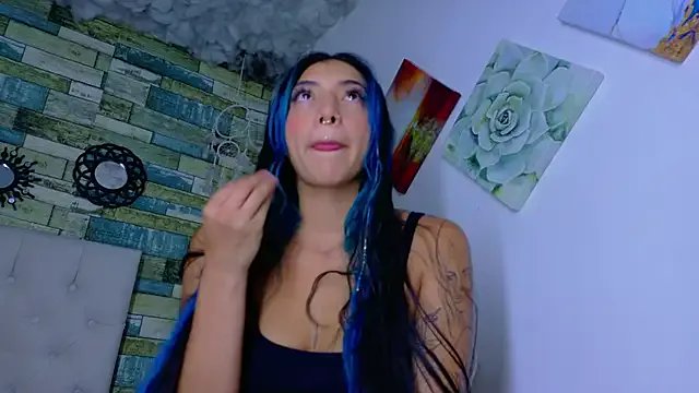 SaturnooStonee on StripChat