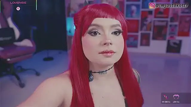 Freechat sensualkattt on StripChat