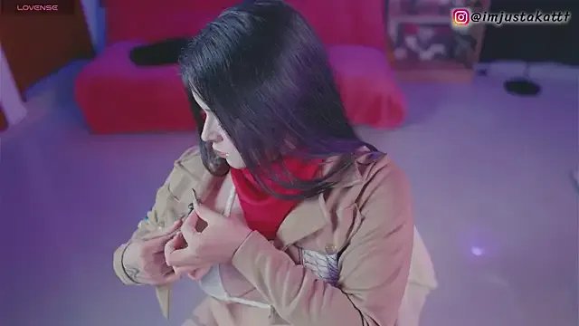 Freechat sensualkattt on StripChat