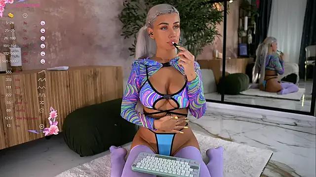 Serene_Sophiex on StripChat 