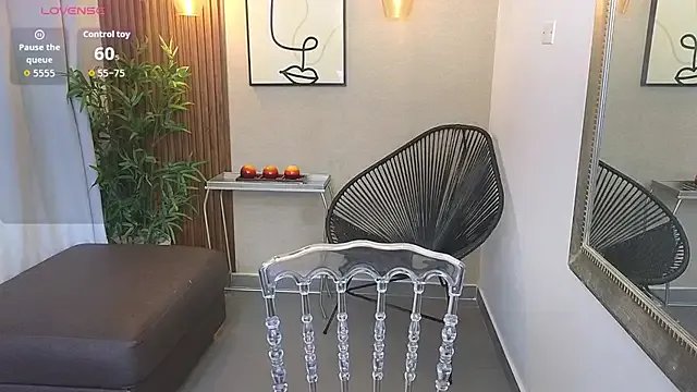 Freechat Sharlotte_Milk on StripChat