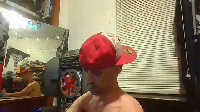 Freechat slinginbigD on StripChat