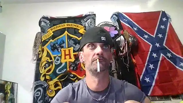 Freechat slinginbigD on StripChat