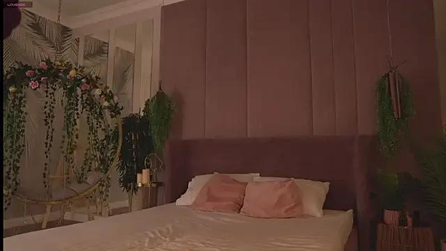 Freechat Smiley_Mia on StripChat