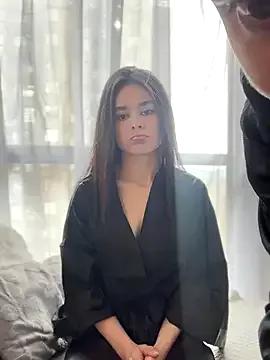 Sofi_Leal — Takeoff jeans and fingers window 