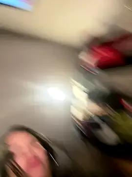 Freechat SQUIRTINGQUEEN11 on StripChat