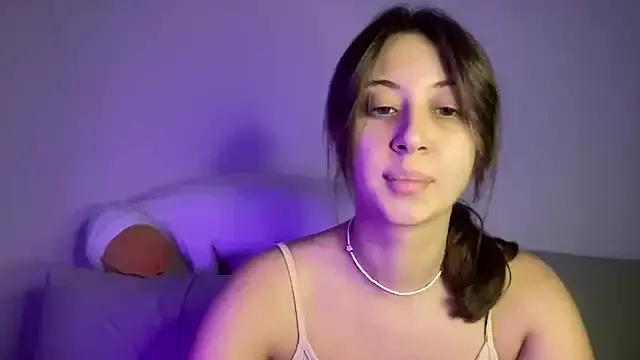 StripChat StellarAlice is Freechat StellarAlice — trip to parents