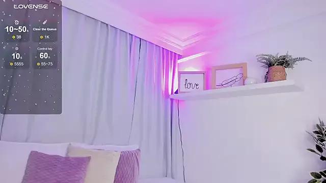 Freechat susyy7 on StripChat