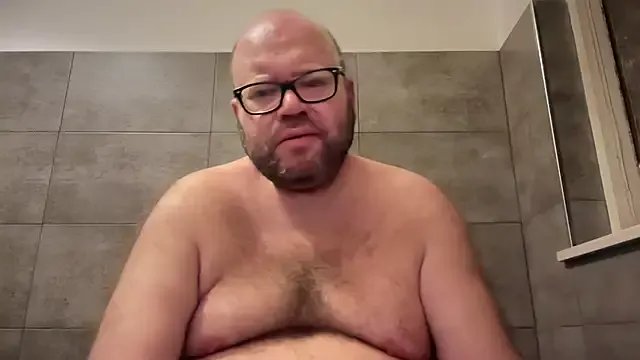 Freechat theitalianbear on StripChat