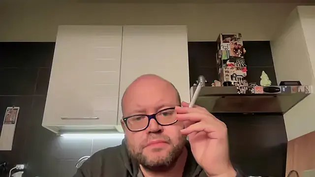 Freechat theitalianbear on StripChat