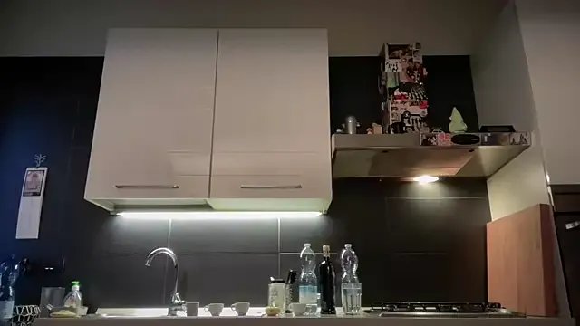 Freechat theitalianbear on StripChat