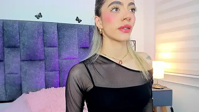 Violetta_Ficher — Private on StripChat