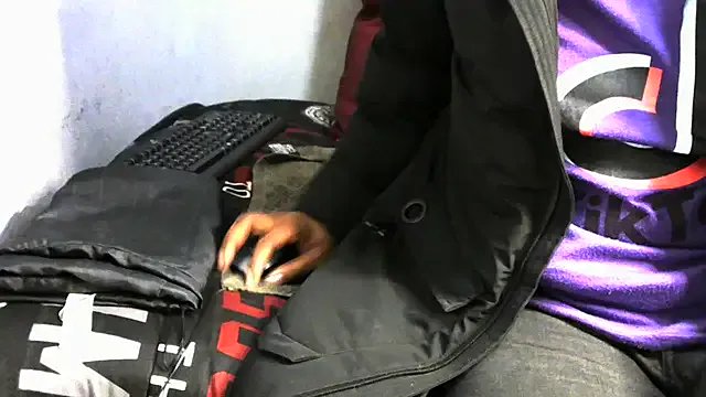 Freechat WildnWetMilfX36 on StripChat