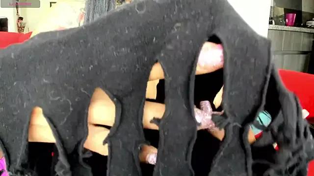 willow_boobs — spit boobs