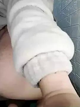 StripChat Yaz_Moon is Freechat Yaz_Moon — anal plug + control toy