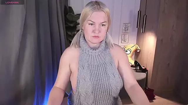 Freechat YolandaKiss on StripChat