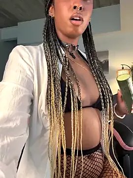 Freechat Your_Paris on StripChat