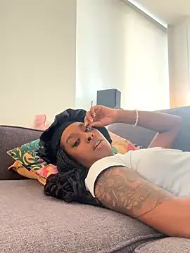 Freechat Your_Paris on StripChat