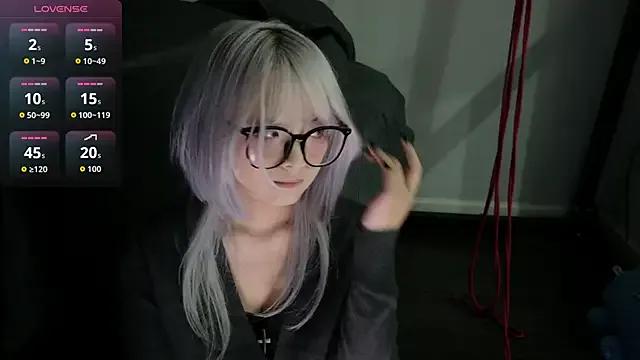 Yu_UwU_ — Freechat on StripChat