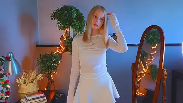 Freechat YungLyssy on StripChat